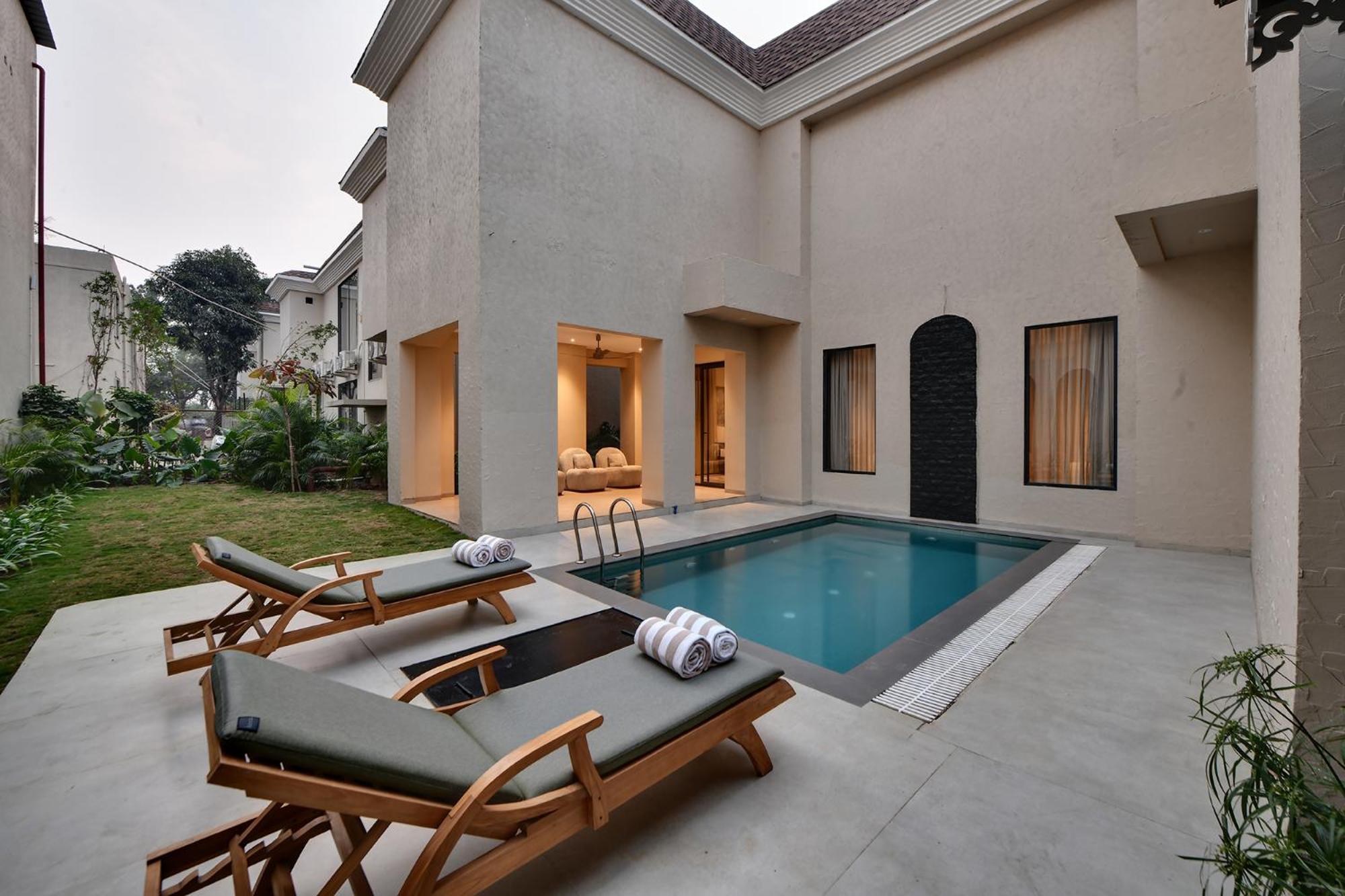 Maira Resort And Convention Centre Rāipur 外观 照片