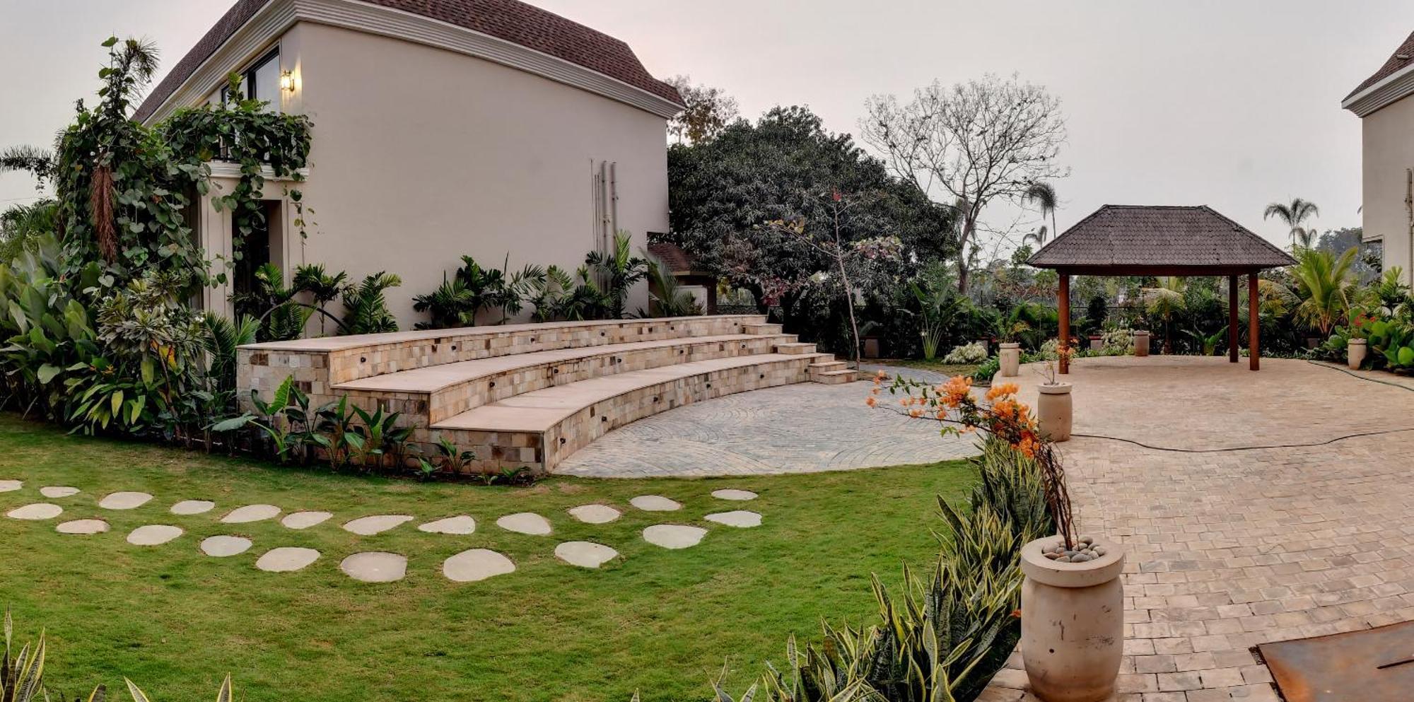 Maira Resort And Convention Centre Rāipur 外观 照片